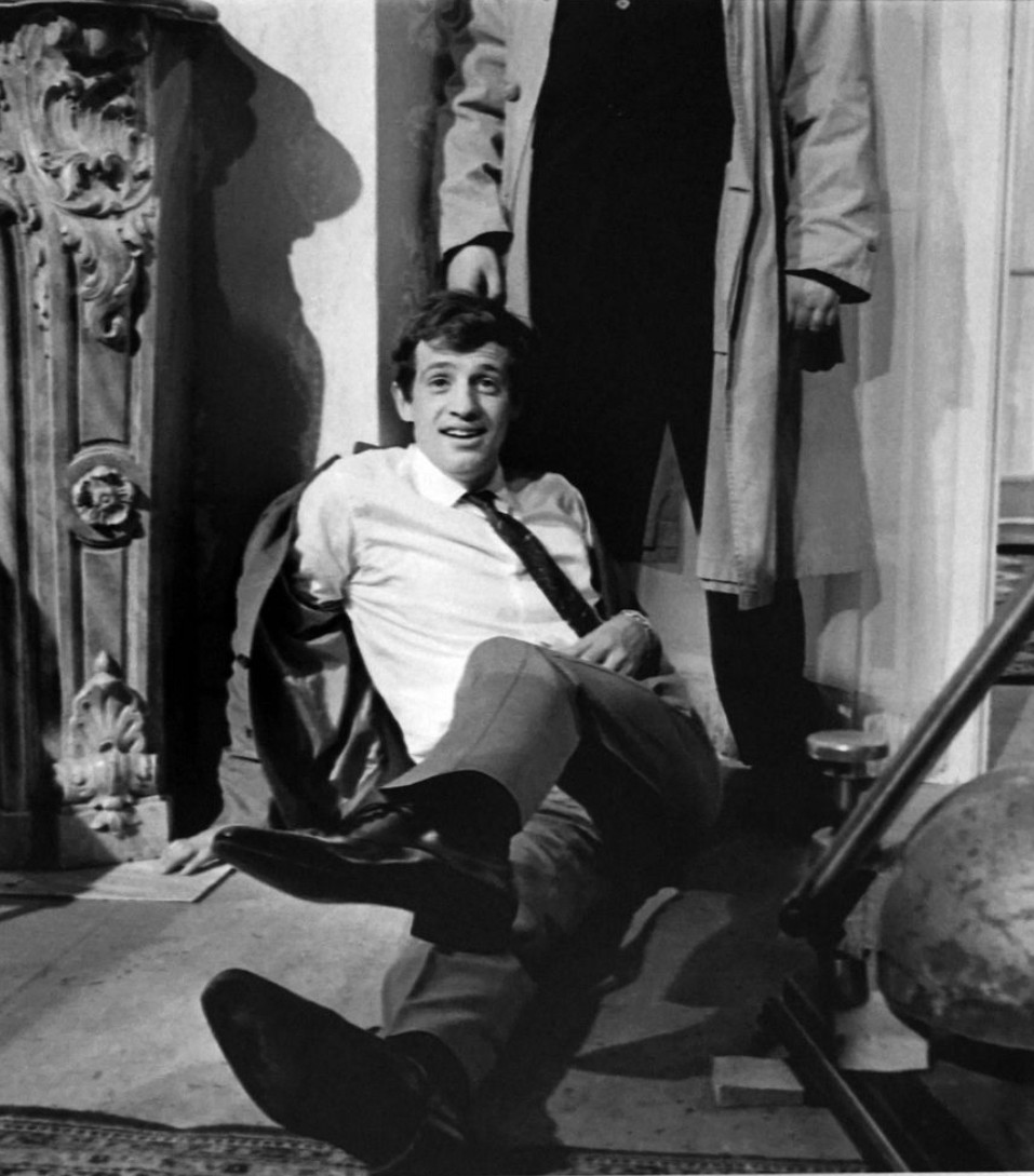 Photographie artistique de Jean-Paul Belmondo, portrait emblématique de l’acteur français Artistic photograph of Jean-Paul Belmondo, iconic French actor portrait