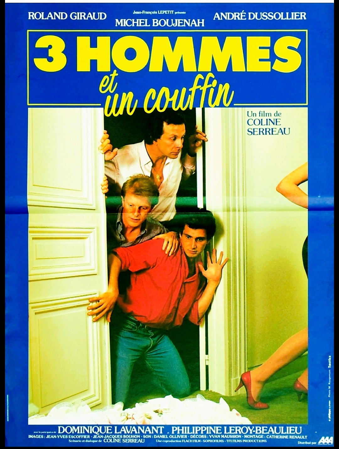 TROIS HOMMES ET UN COUFFIN
