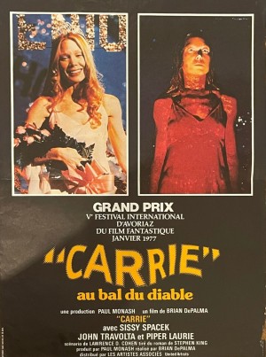 Affiche cinéma originale du film Carrie, au bal du diable (1976), réalisé par Brian De Palma, film fantastique et horrifique. Original movie poster for Carrie (1976), directed by Brian De Palma, based on a novel by Stephen King.