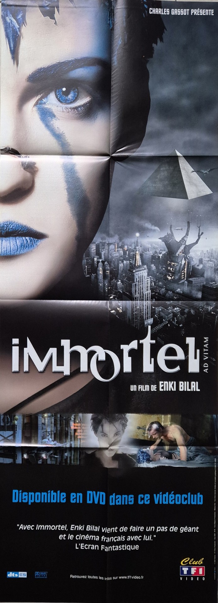 Affiche officielle du film Immortel (Ad Vitam), long métrage de science-fiction de 2004 réalisé par Enki Bilal.